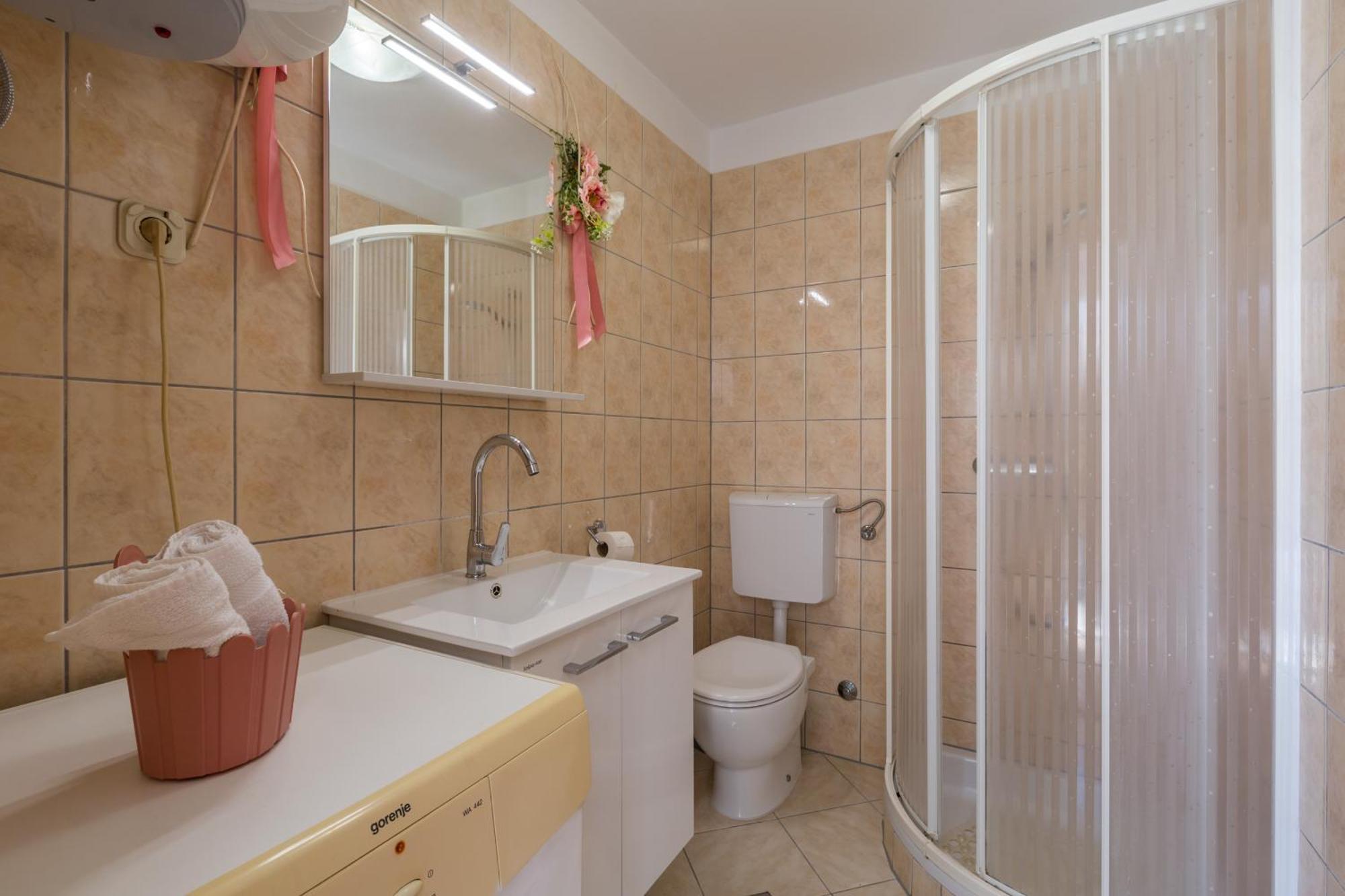 Apartment Leni Near Beach Poreč Exteriör bild