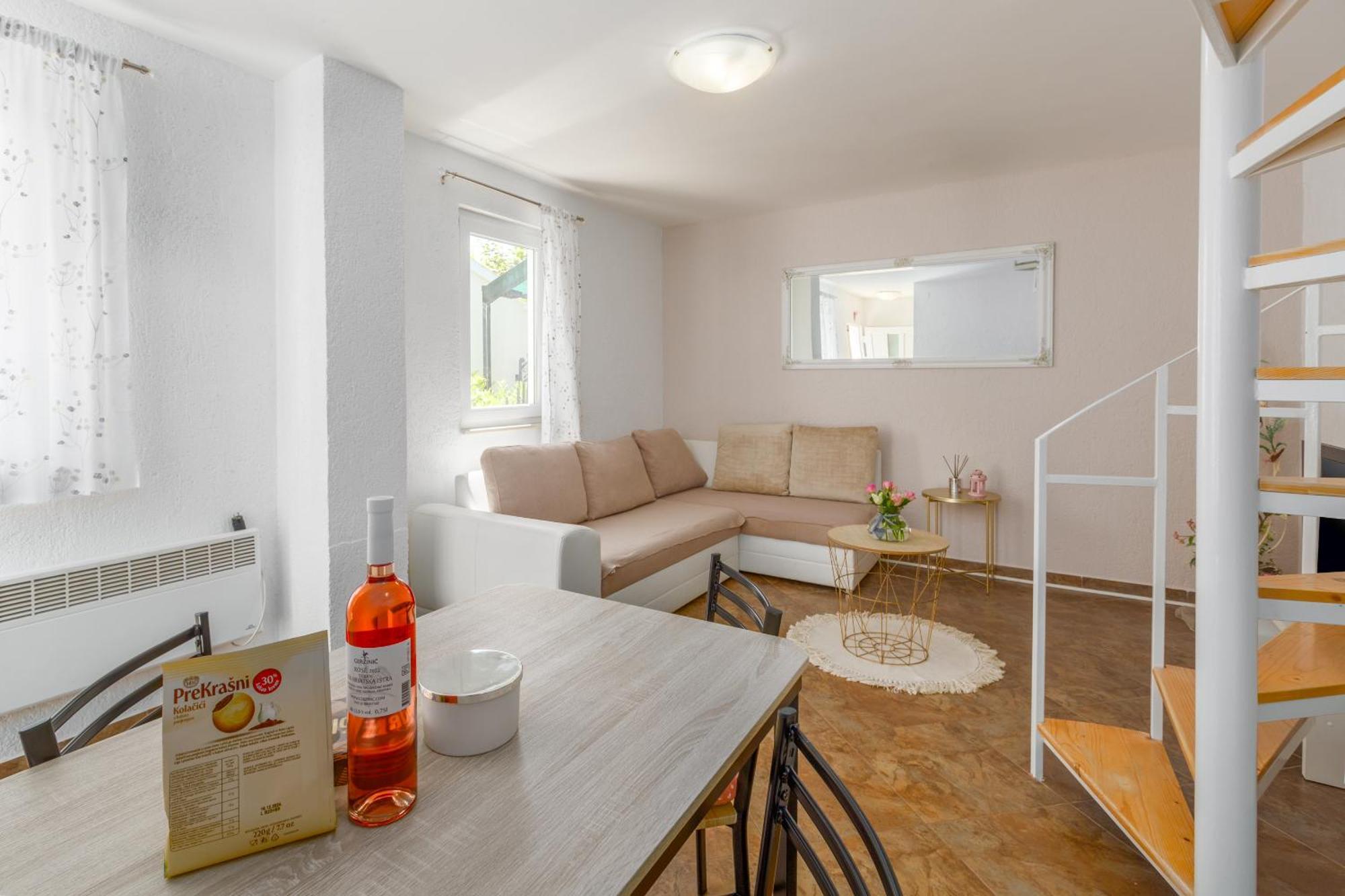 Apartment Leni Near Beach Poreč Exteriör bild